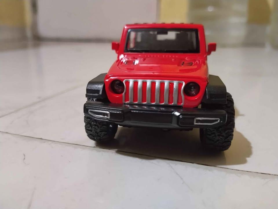 Diecast metal Jeep wrangler car