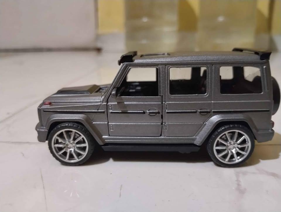 Diecast Metal G-wagon knock off