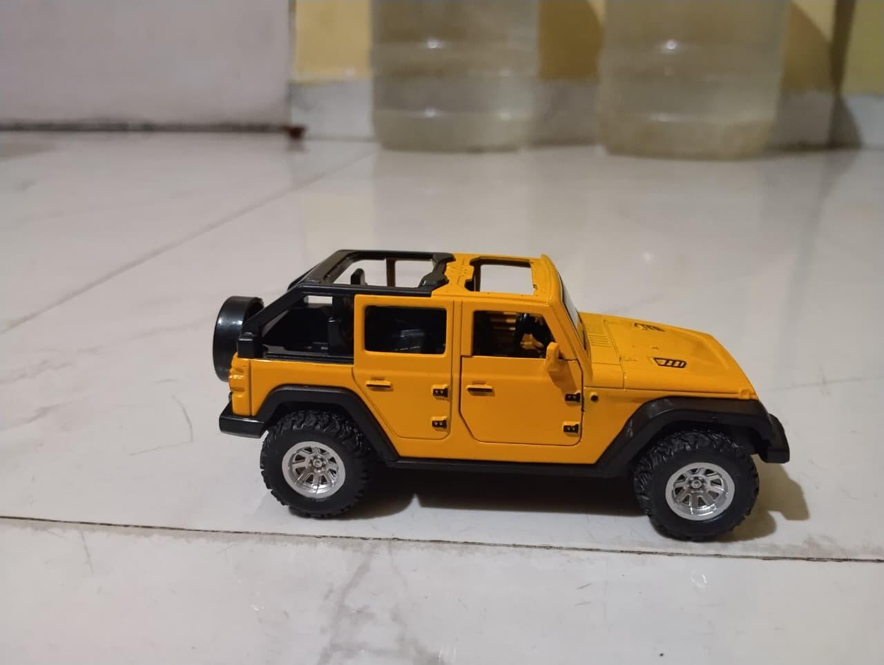 Diecast metal Jeep wrangler car